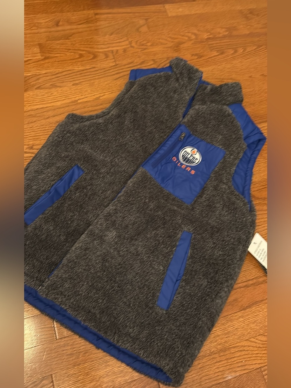 Oilers reversible vest new L